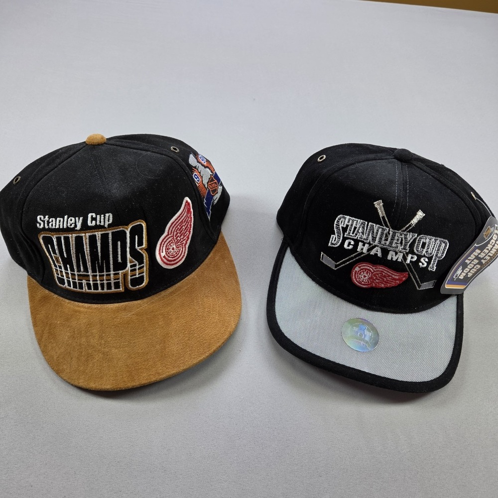 Starter Detroit Red Wings Stanley Cup Champions 1997 & 1998 commemorative Hats